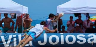 Villajoyosa bereit für den europäischen Beach-Rugby-Showdown Villajoyosa wird an diesem Wochenende einige der führenden europäischen Beach-Rugby-Teams begrüßen, wenn die European Beach Rugby Series am Samstag, den 4. Juli, und Sonntag, den 5. Juli, am Central Beach Station macht.