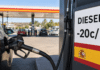La Spagna aumenterà lo sconto sul gasolio a settembre a 20 centesimi al litro. A partire da settembre, gli automobilisti che guidano veicoli diesel in Spagna riceveranno maggiore assistenza presso le stazioni di servizio, in seguito al forte aumento dei prezzi del carburante che ha fatto scattare una misura di emergenza prevista dal piano anticrisi del governo.